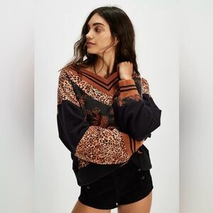 NWT Free People Lucy Sweatshirt in AnimalCombo